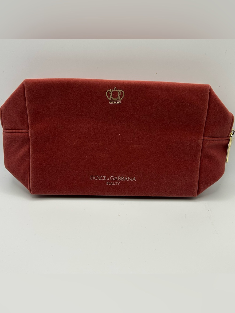 Dolce & Gabbana Red Velvet Cosmetic Bag with Zipper. New 8x5x3.